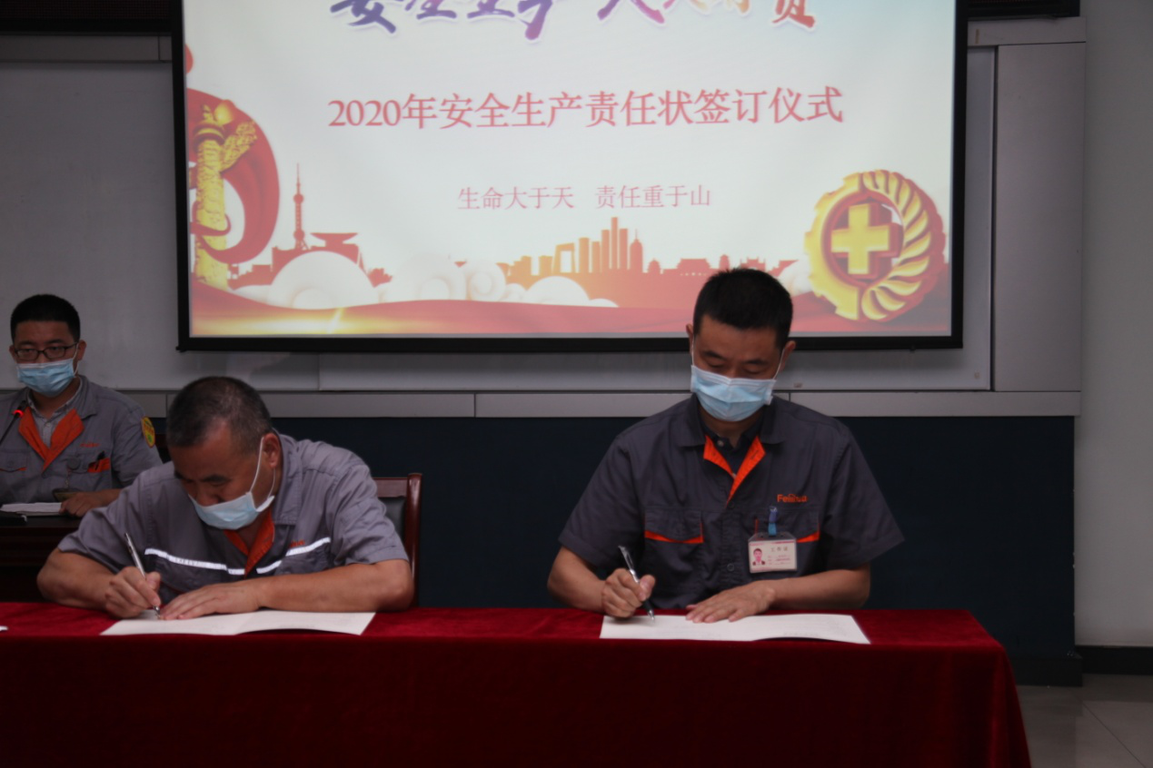 J9����-����վ����