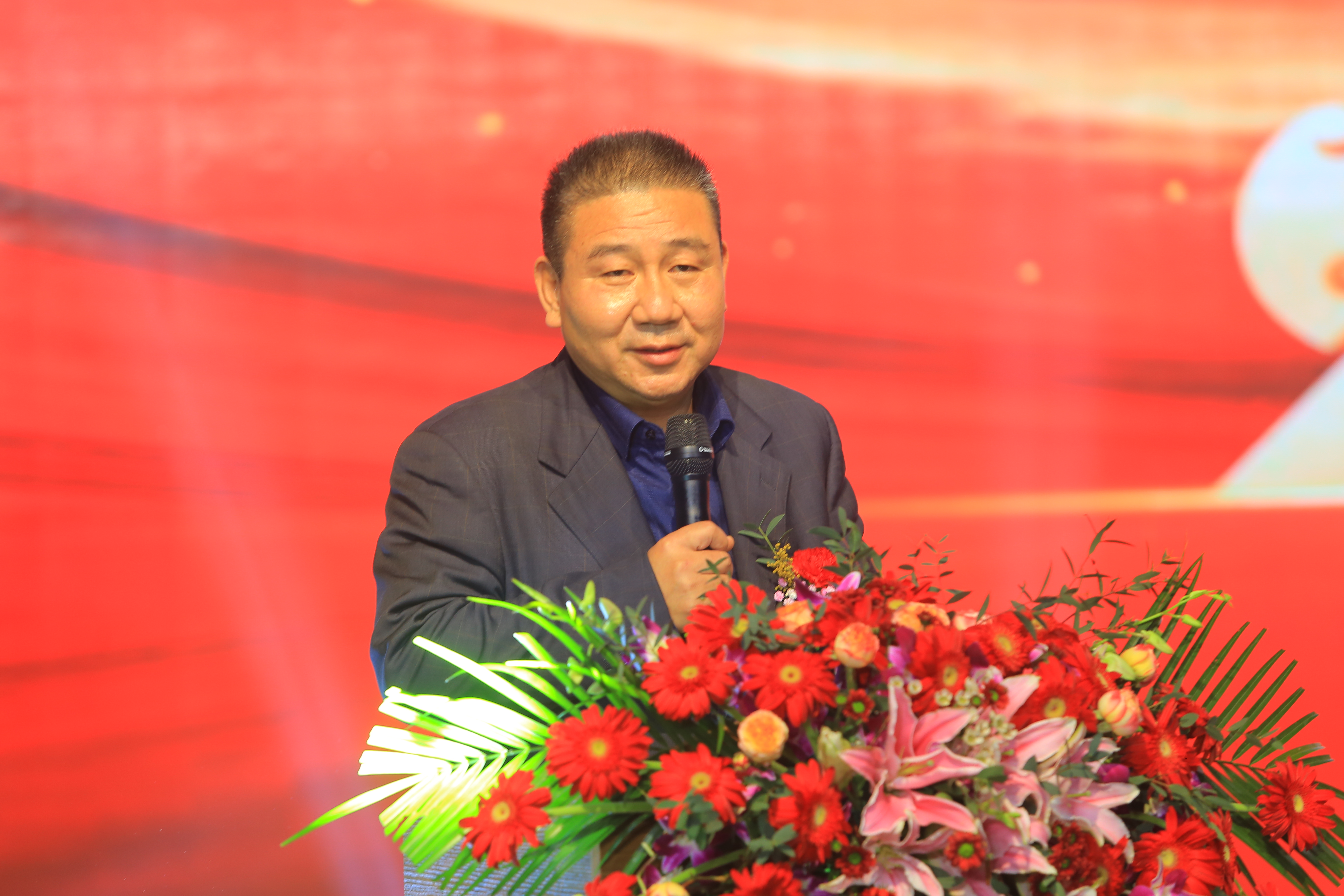 公司董事长吴学民.JPG 公司董事长吴学民.JPG